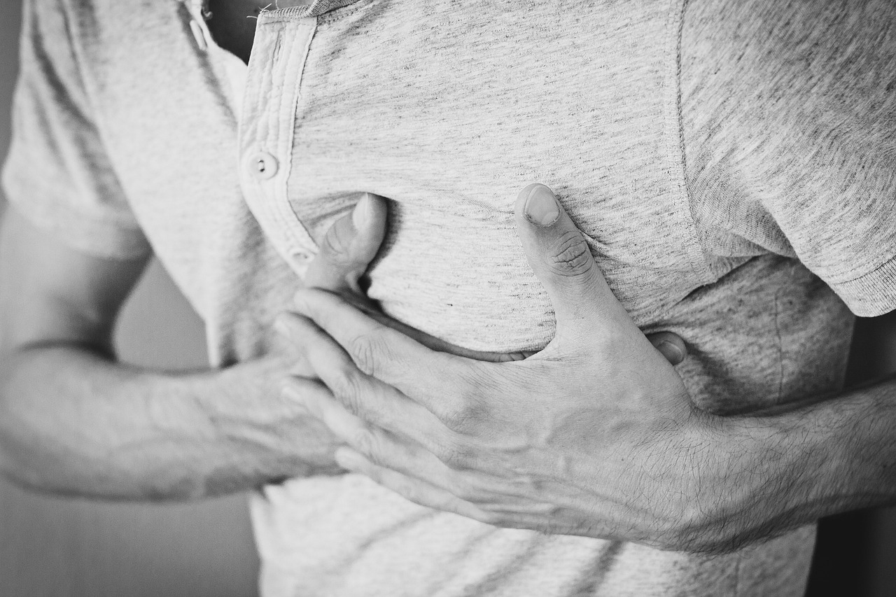 Болит сердце: виды боли и как понять, чем она вызвана